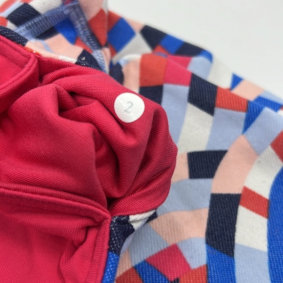 Lululemon Size 2 Multicolor Geometric Leggings - Picture 6 of 6